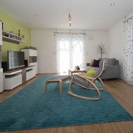 16Lilien Apartmentwohnung Waiblingen  Luaran gambar