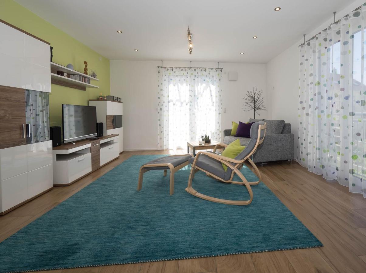 16Lilien Apartmentwohnung Waiblingen  Luaran gambar